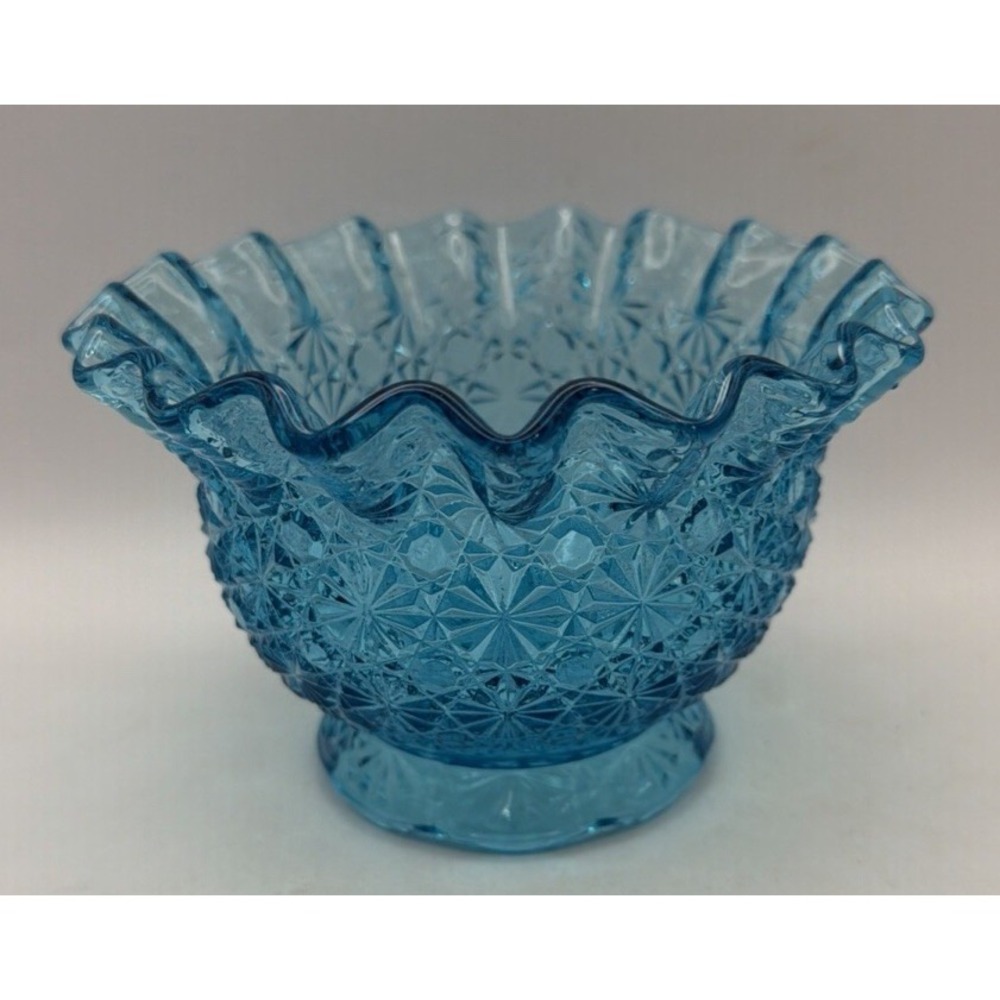 Vintage L.E. Smith Blue/Aqua "Daisy and Button" Glass Ruffled Bowl/Dish